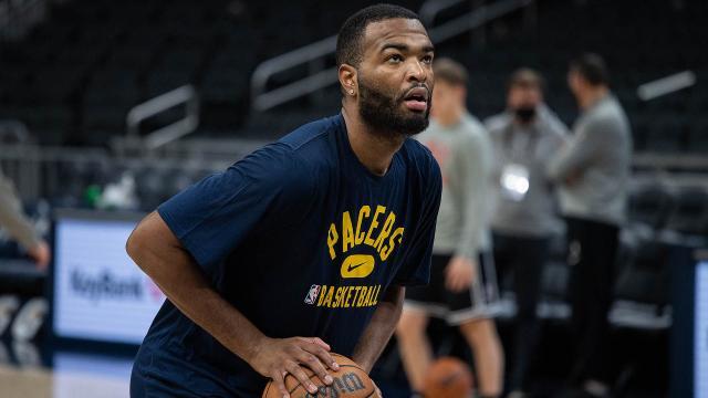 1656922311167016094.jpg tj-warren-iso-pregame.jpg